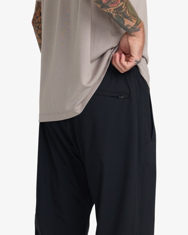 2 Yogger Ii Black 23MS123602 RVCA