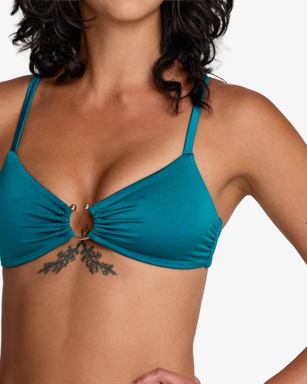 3 Shimmer Blue 23O122609 RVCA