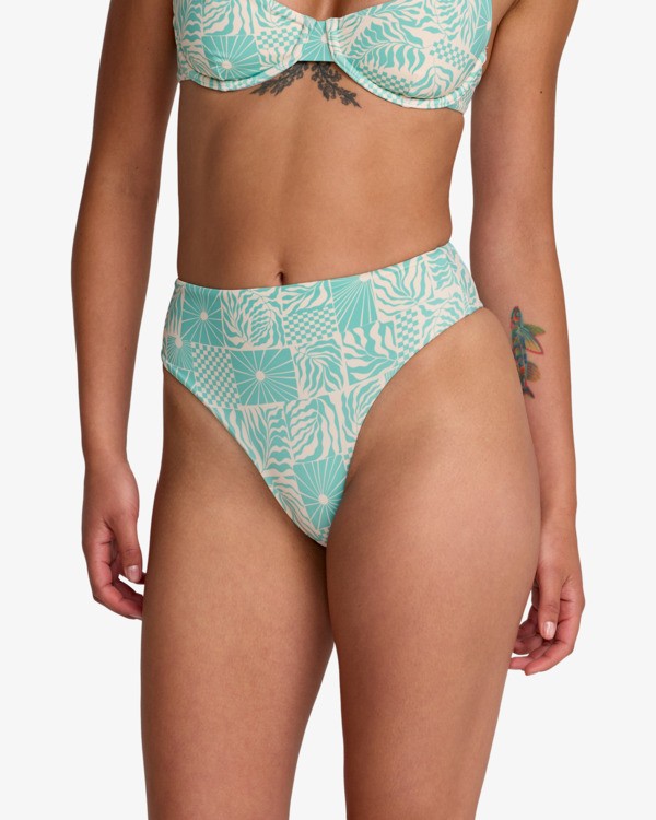 7 Sun Tides Blau 23O212645 RVCA