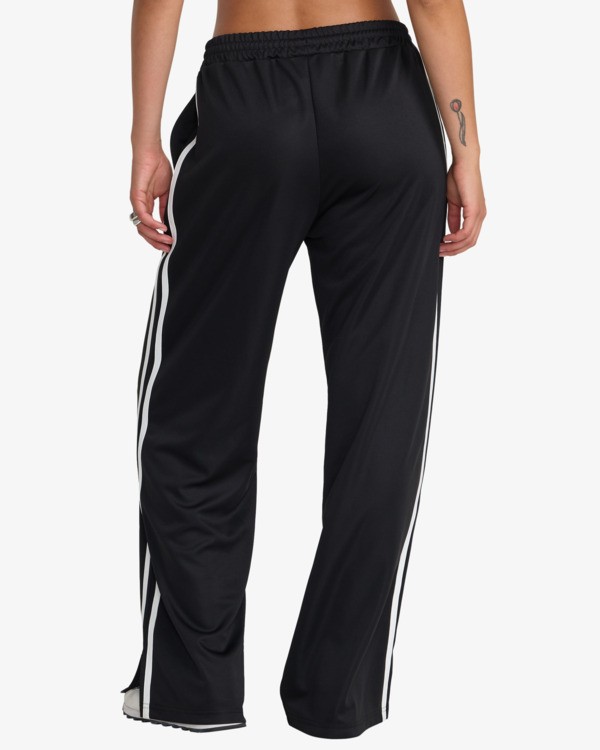 3 VA Sporty Black 23WS113621 RVCA