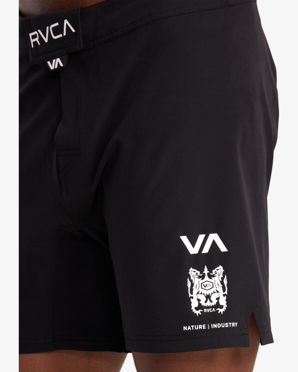6 Fight Scrapper 17" - Performance Walkshorts for Men Black AVYWS00174 RVCA