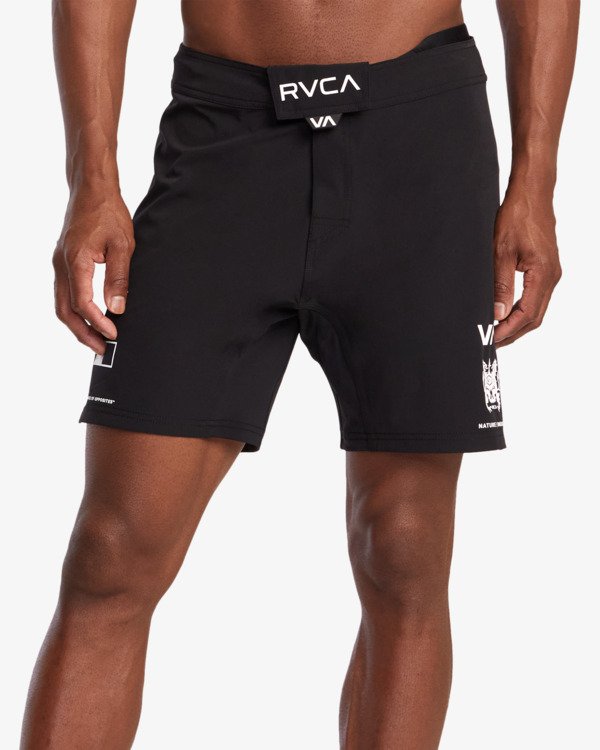 0 Fight Scrapper 17" - Performance Walkshorts for Men Black AVYWS00174 RVCA