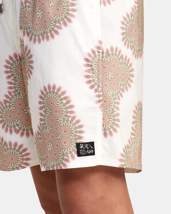 8 Kelsey Brookes Serotonin 17" - Boardshorts for Men  D1VORBRVS2 RVCA