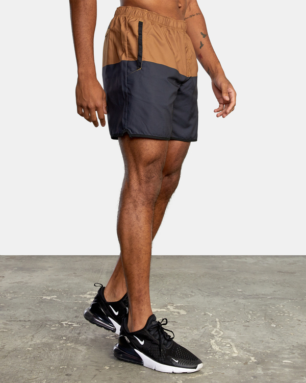 5 Yogger IV Athletic Shorts 17" Blue D4WKMFRVS2 RVCA