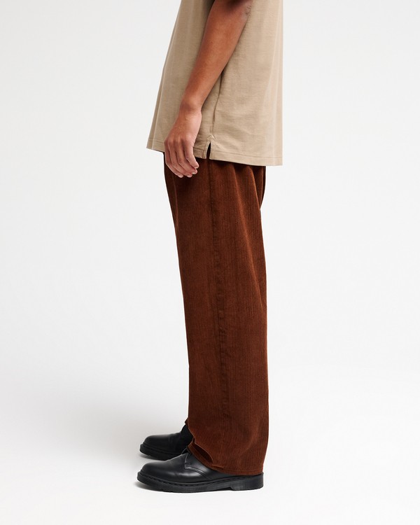 3 Dayshift 5 Cord Brun EVYNP03000 RVCA
