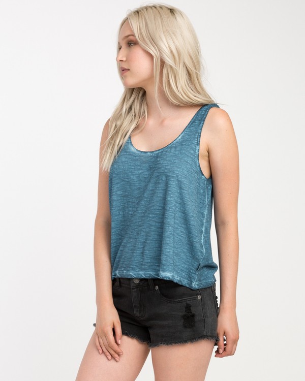 2 GILMORE  H3TPRMRVP8 RVCA