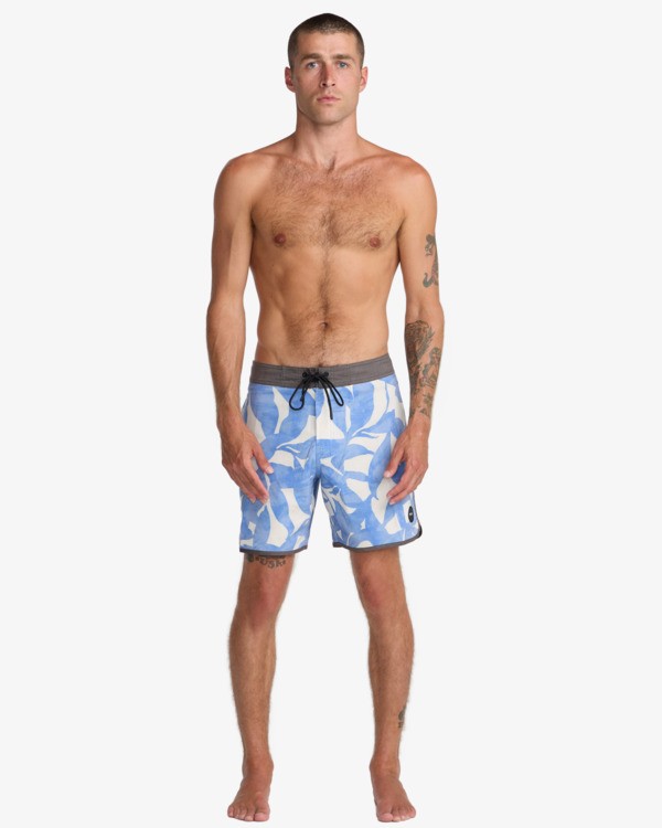 9 Freeport Blue M1072RFT RVCA