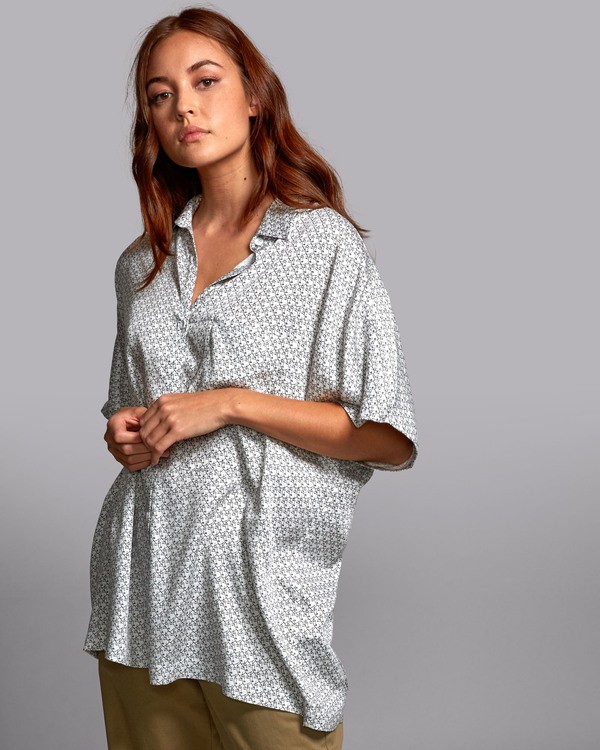 0 Johanna Olk Decay - Oversized Shirt for Oversized Shirt  S3SHRHRVP0 RVCA