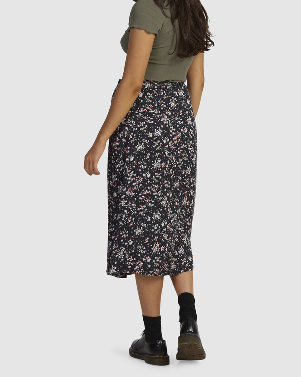 4 Wrapped Annika Black UVJWK00131 RVCA