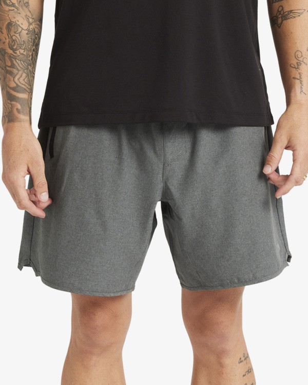 10 VA Sport Yogger Stretch 17" Grau V201TRYS RVCA