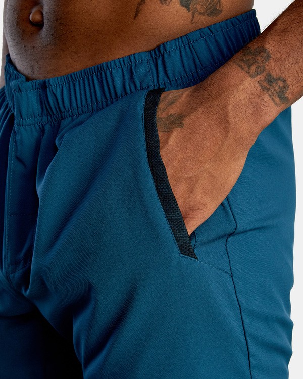 8 VA Sport Yogger IV - Elasticated Shorts for Men  X4WKMLRVMU RVCA