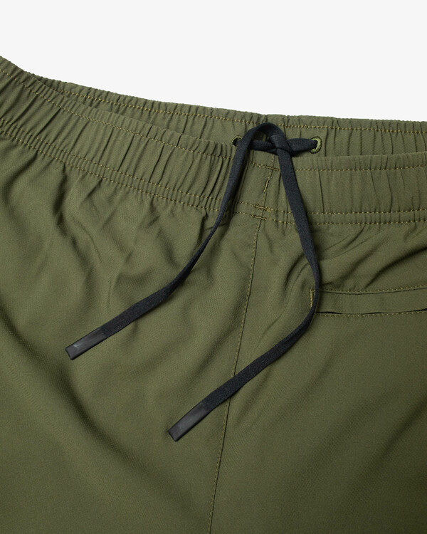 13 VA Sport Yogger IV - Short de Entrenamiento para Hombre Verde Z4WKMHRVF1 RVCA